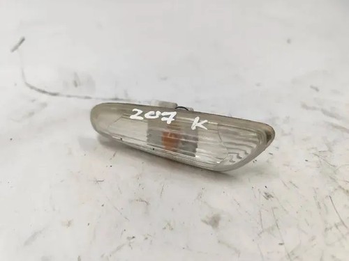 BMW 1 Cabrio E88 Kotflügelblinker vorne links 725332502 2.00 Diesel 27174760