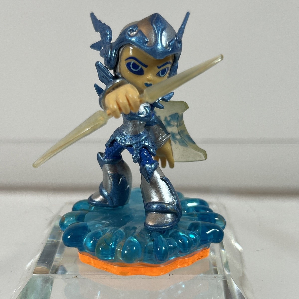 Figurine Skylanders : Giants - Light Core Whamshell