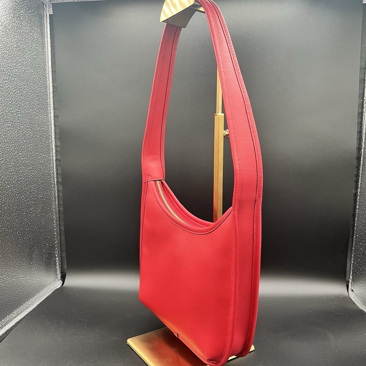 2024 Coach Red Curve Zip Bag Limited Re-edition 1997 CAF11