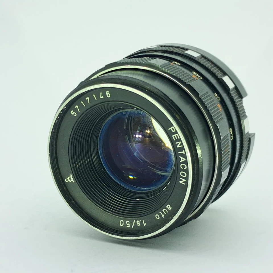 Pentacon Auto 50mm f/1.8 M42 • Vintage Meyer-Optik Design • Sharp Portrait Lens - Image 2 of 4