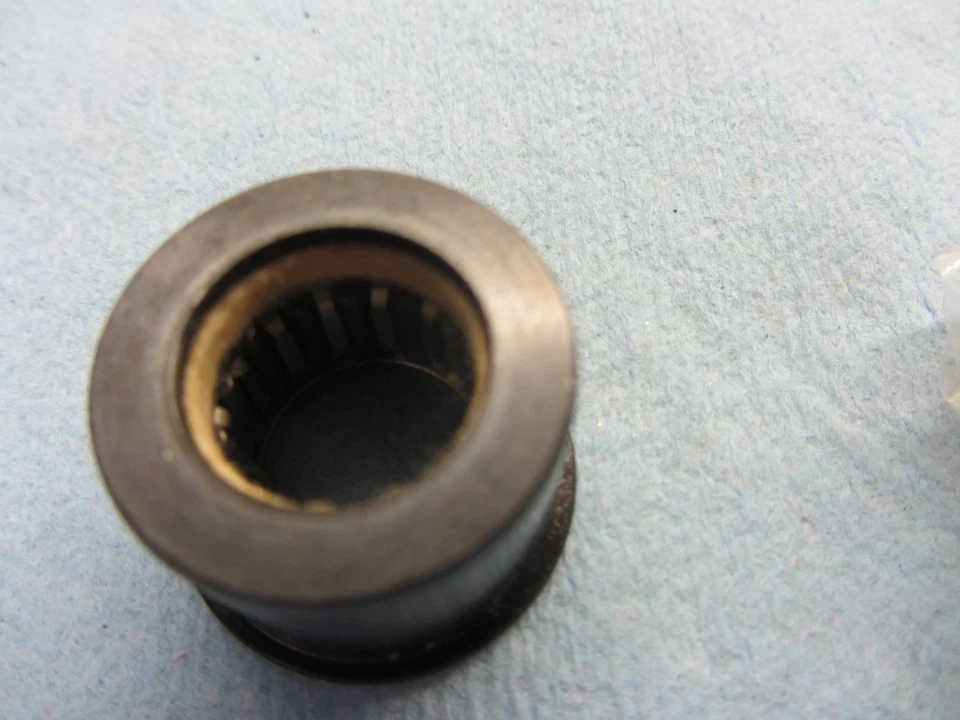 Оригинальный пилотный подшипник сцепления Porsche 911, 90110202501, читайте примечания. - Изображение 3 из 4