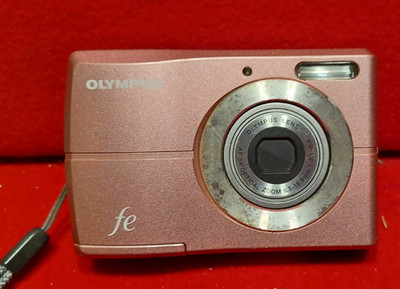 Olympus FE-26 Digital Camera Pink  untested Parts or Repair Only