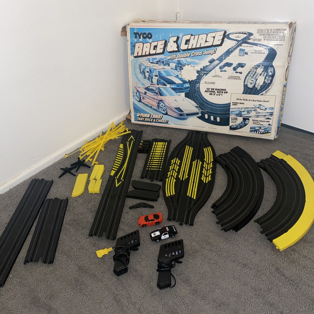 VINTAGE TYCO U TURN CHASE IN BOX SLOT CAR RACE TRACK WITH CARS RARE!