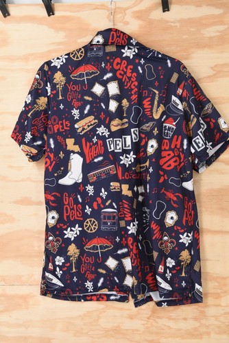 New Orleans Pelicans AOP Hawaiian Short Sleeve Button Down Shirt Size Medium - Picture 11 of 12