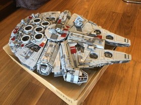 LEGO 10179 Star Wars UCS Millennium Falcon Complete Set with Minifigures
