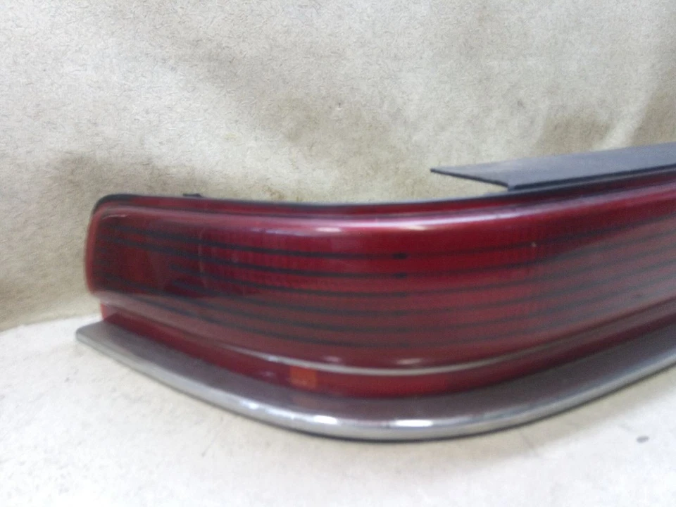 Luz trasera izquierda conductor sedán para 94-96 BUICK ROADMASTER d231-201724 Foto 2 de 4