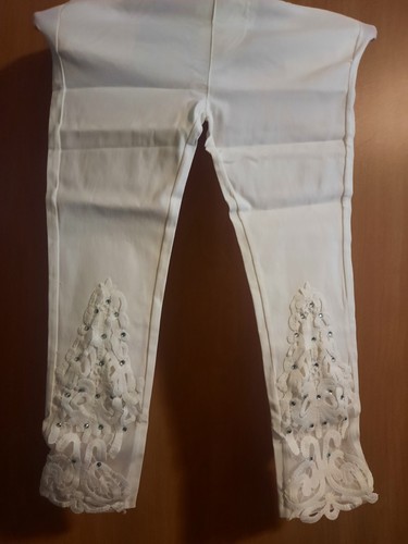 Capri Pants - Picture 6 of 9