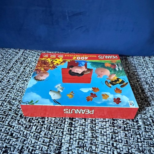 The Peanuts Gang Together Time Charlie Brown Snoopy 400 Pcs Jigsaw Puzzle NEW - Picture 4 of 9