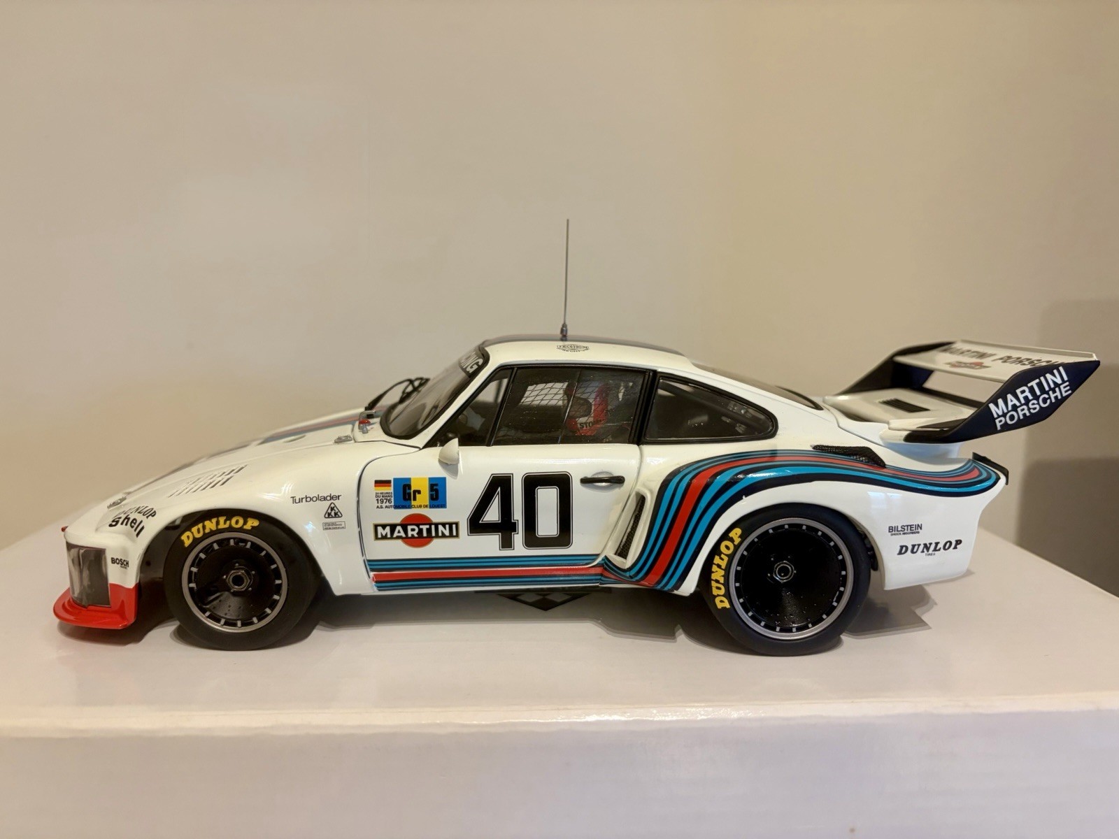 Exoto 1:18 Porsche 935 Turbo Martini Racing #1 Jacky Ickx