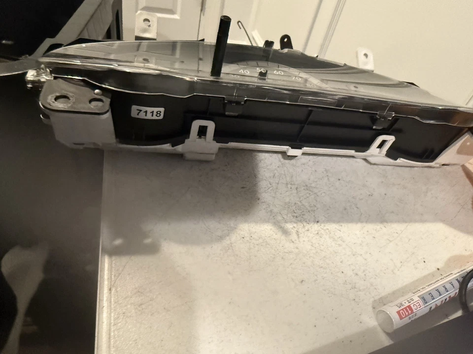 2004 2005 年丰田 Sienna 速度表集群仪表英里 203,004 — 第 4/4 张图片