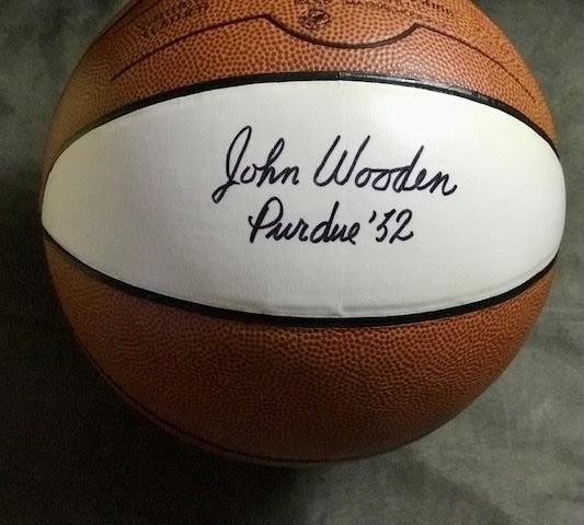 John Wooden Autographed Signed Purdue Boilermakers ~ PURDUE Hall of Fame BASKETBALL (Special Ball) PSA/DNA~ 