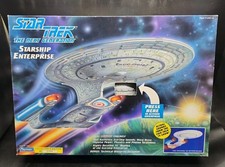 Star Trek The Next Generation STARSHIP ENTERPRISE No. 6102 Playmates 1993 - NEW
