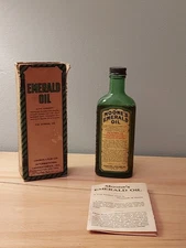 Vintage Moone’s Emerald Oil Medicine Bottle w/ Box & Circular Green Embossed