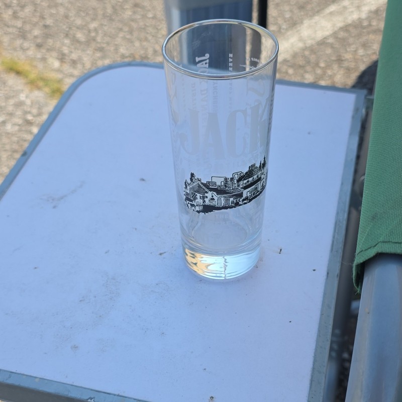 Jack Daniel’s Clear Advertising Glass w/ Distillery Scene Illustration