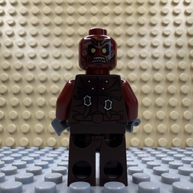 LEGO Lord of the Rings: Uruk-hai w/ Helmet & Armor (lor008) Minifigure 9471 2012