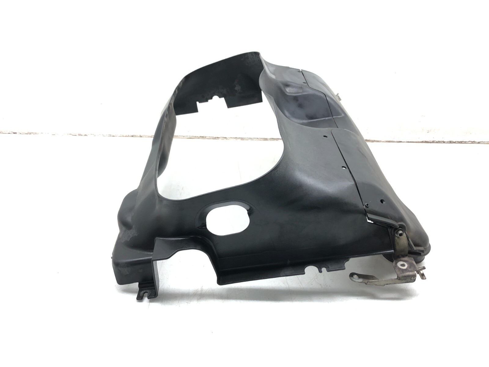 2008-2019 MASERATI GRANTURISMO S M145 FRONT RADIATOR SUPPORT AIR GUIDE DUCT OEM