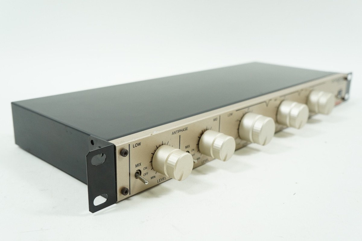 Vestax DCR-1200 3 Band Isolater DCR1200 DJ EQ Filter w/ 100 Vestax DCR-1200 3 Band Isolater DCR1200 DJ EQ Filter w/ 100