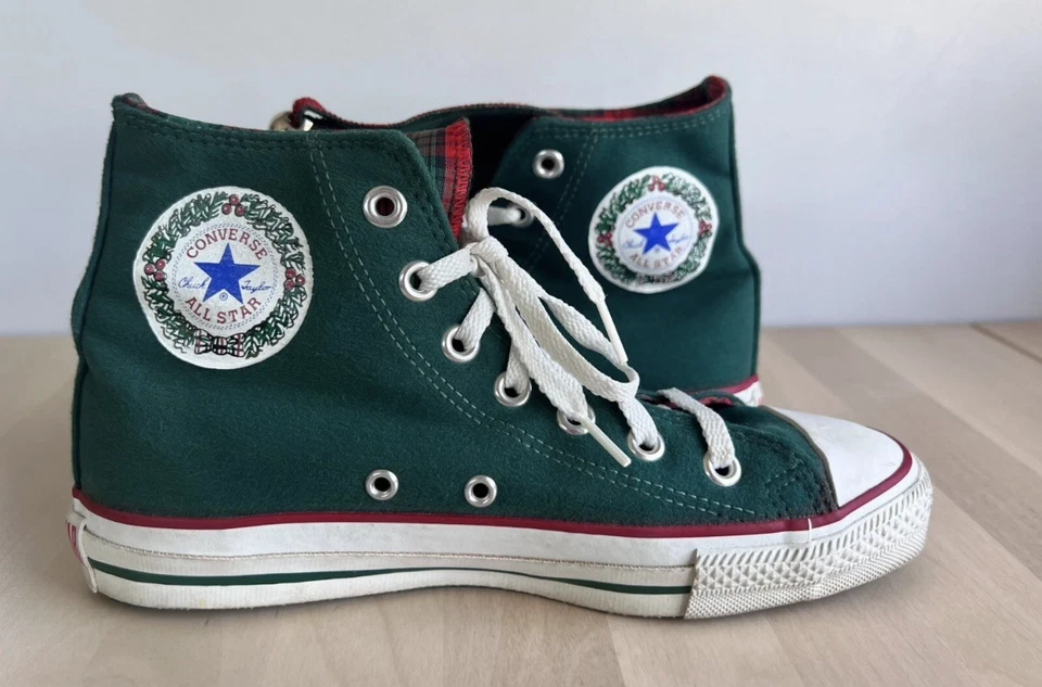 De colección Converse Chuck Jingle Bells Navidad ELF Santas Helper Verde Talla 5.5 EE. UU. Foto 3 de 4