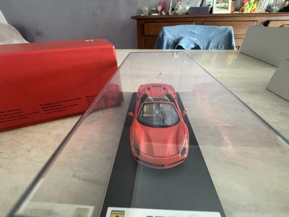 FERRARI 488 SPIDER MOTORSHOW FRANCOFORTE 2015 LOOKSMART SCALA 1:43 NUOVA IN BOX - Immagine 4 di 4
