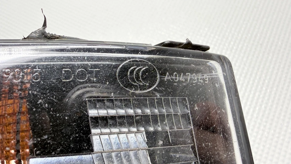 FARO INTERMITENTE DELANTERO DERECHO VOLKSWAGEN BEETLE 2012-2019 5C5953042 OEM Foto 4 de 4