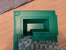 LEGO Castle: King's Mountain Fortress (6081) 99% Complete with/ Box And Manual