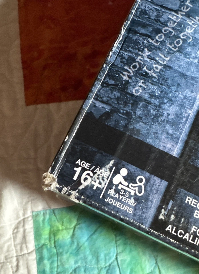 Escape Room The Game 4 Thrilling Escape Rooms with Chrono Decoder OPEN BOX - Image 2 of 4