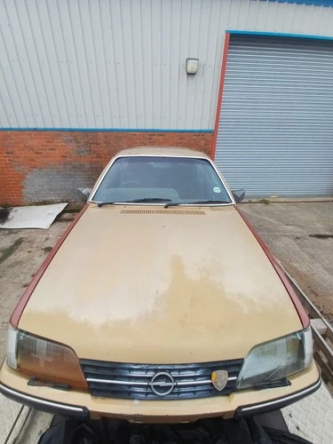 Opel Monza GSE and S - Picture 1 of 17