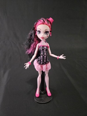 Mattel G1 Monster High Ghouls Rule Draculaura Restyled With 2008 Fashion Pack 