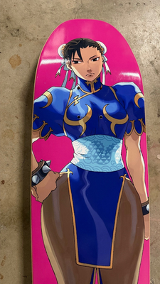スケートボード　チュンリー　HUF HUF x Street Fighter LIMITED-EDITION Chun Li cruiser skate deck | eBay
