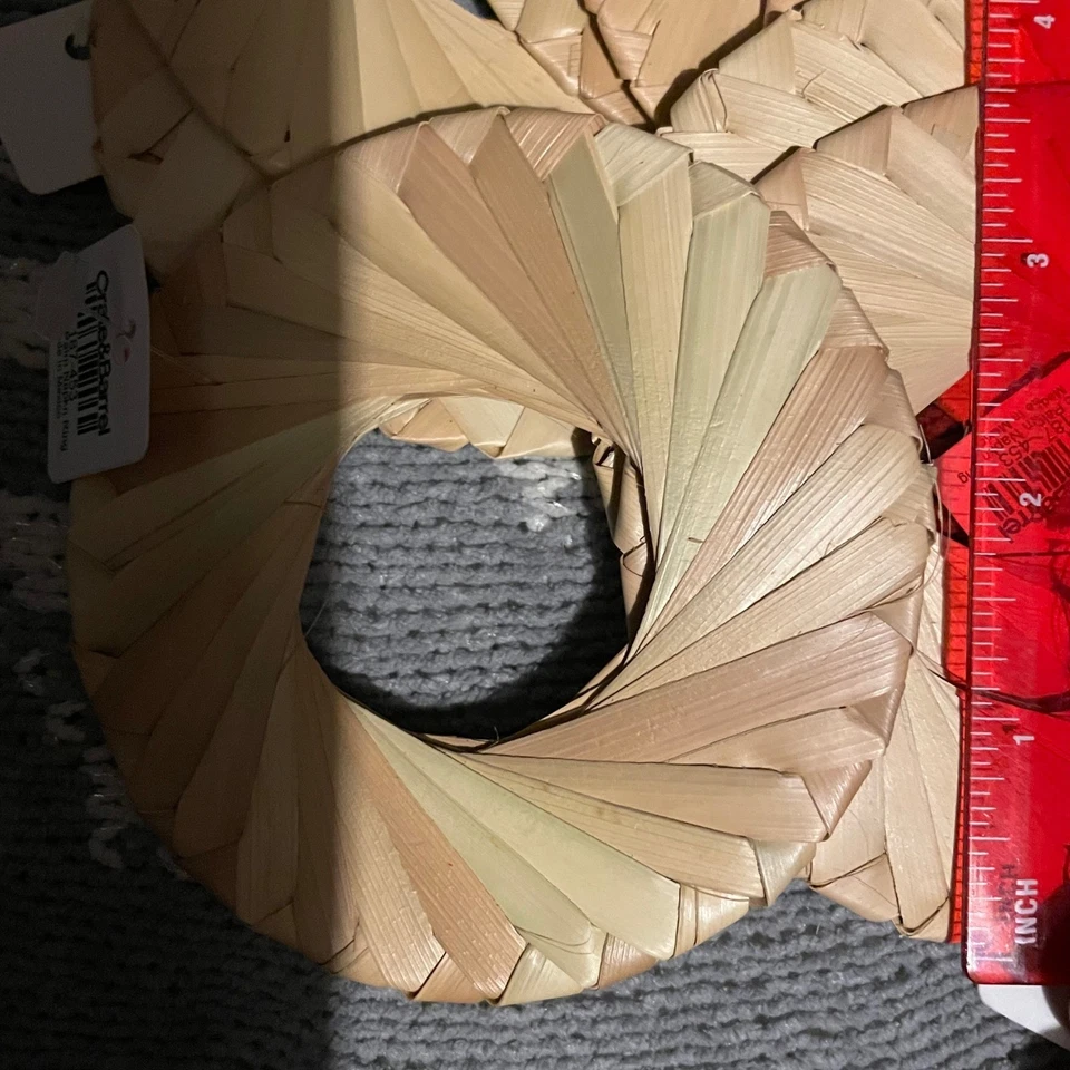 Crate & Barrel Napkin Rings Tropic Palm Natural lot 8 Handmade raffia NEW - Image 4 of 4