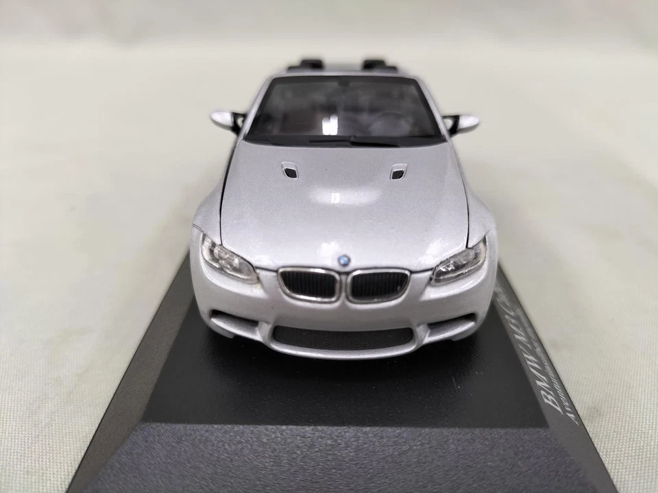Modellino auto Minichamps argento BMW M3 Cabriolet E93 2008 1/43 da collezione - Immagine 2 di 4