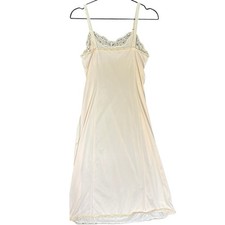 Vintage Wonder Maid Full Slip 34 Antron III Nylon Lace Ivory Lingerie