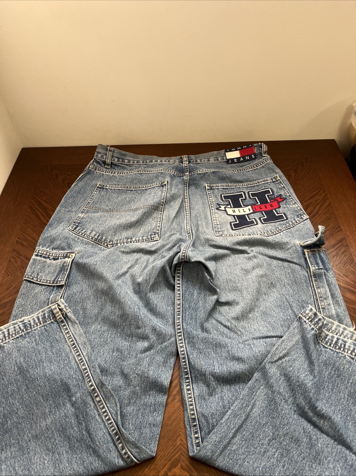 Vintage Tommy Hilfiger Big Patch Cargo Denim Jeans Size 36x30 Blue