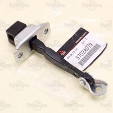 Genuine OEM Mitsubishi Front Left or Right Do...