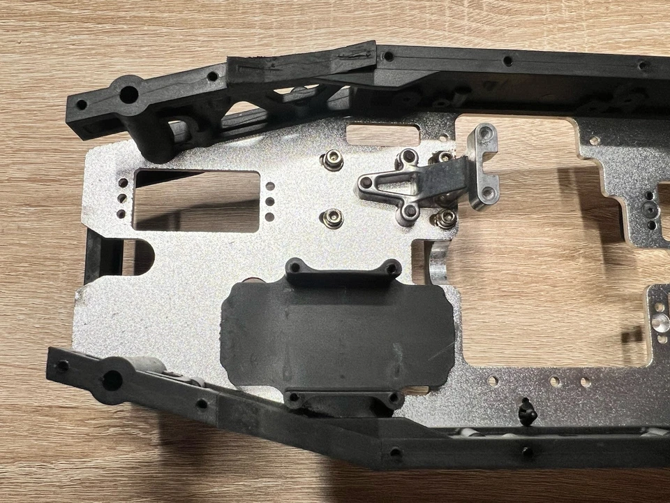 Losi Aftershock Main Chassis LOSB2251 W/ Side Rails LOSB2256 & More! - Image 4 of 4