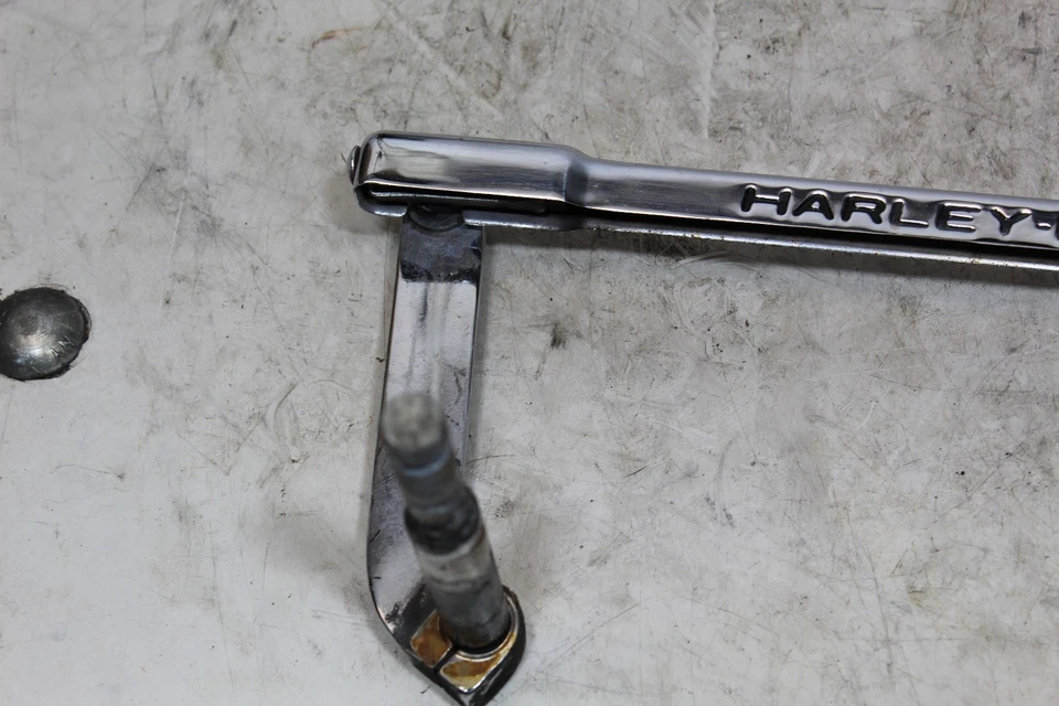 Enlace de cambio Harley Touring OEM con cubierta cromada Rud Foto 3 de 4