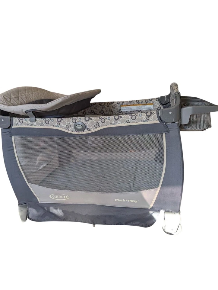 Graco Pack & Play W/ Changing Table, Parent Station-Model PD197842A Gently Used - Image 2 of 4