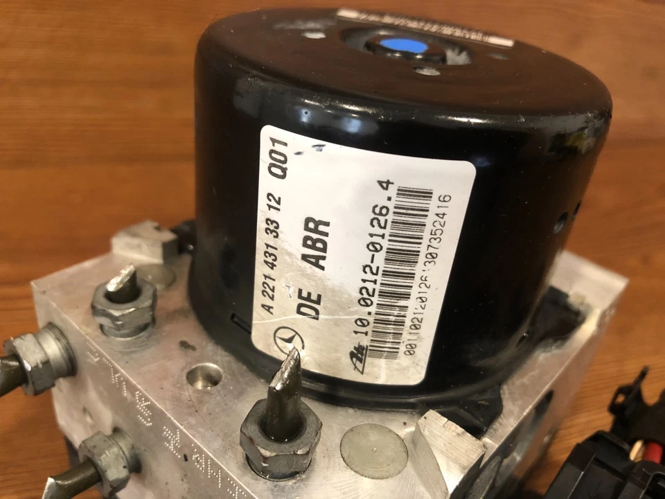 07-09 MERCEDES W221 S550 CL550 SISTEMA DE BOMBA DE FRENO ABS MÓDULO ANTIBLOQUEO ESP OEM #5 Foto 4 de 4