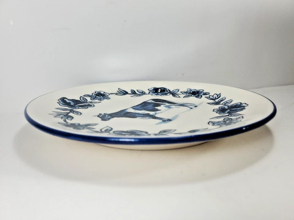 Plato escotilla Anthropologie Molly azul vaca flores floral granja Grannycore 8" Foto 4 de 4