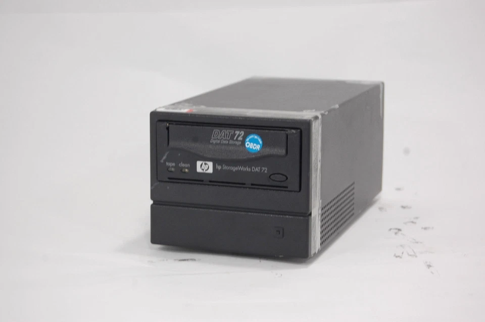HP Q1523A BRSLA-0208-AC External Tape Drive - Image 2 of 4