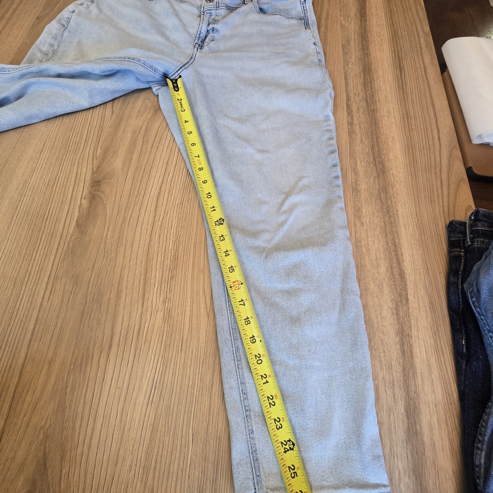 American Eagle Stretch Double Button Distressed L… - image 4