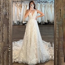 Spaghetti strap Wedding Dresses Lace Appliques Sweep Train A Line Bridal Gowns