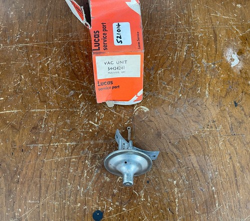 TRIUMPH 521014 STAG MK I VACUUM UNIT FITTED UP TO LE20000E - Picture 3 of 6