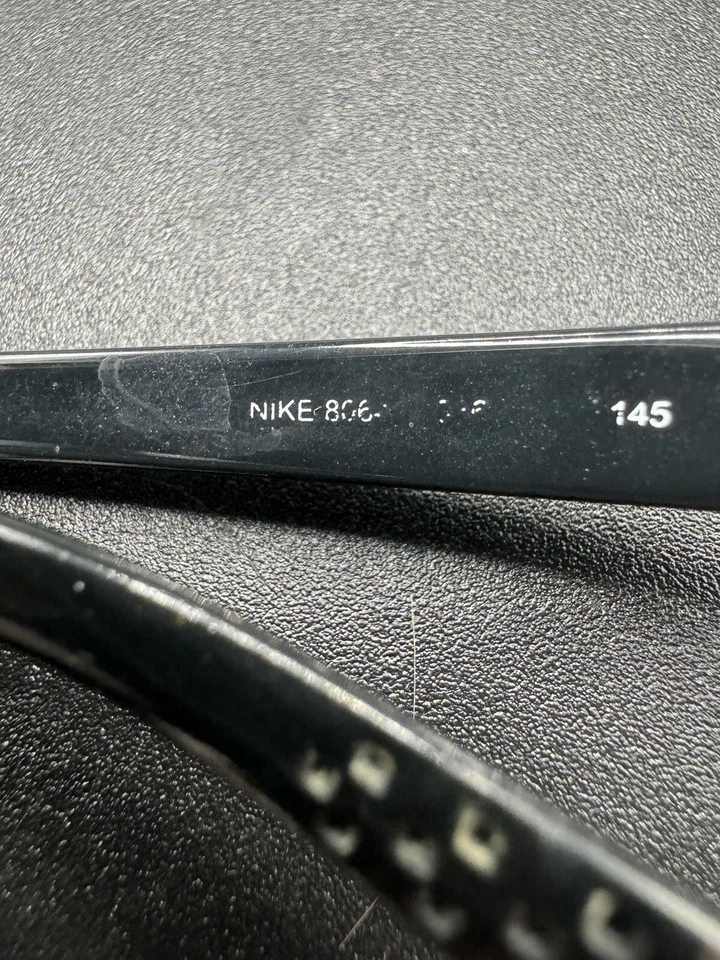 Marco de gafas NIKE 8064 negro/blanco medio sin montura 52-16-145 Foto 2 de 4