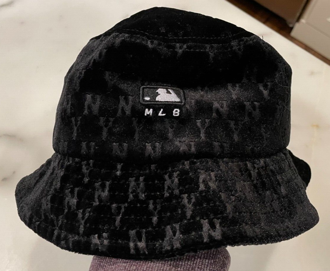 MLB KOREA NY Yankees Monogram Glam Velvet Black Bucket Hat