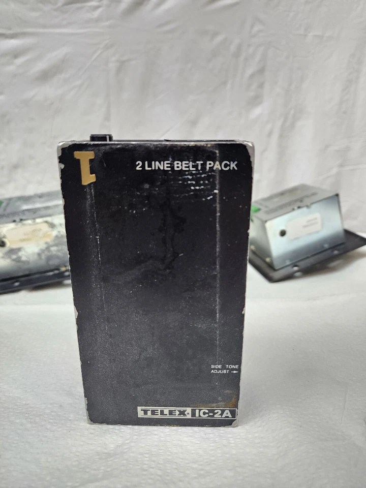 Telex LOT - IC-2A,  IC-2A/F  2 LINE HEADSET STATIONS (x3), Headsets & Mics (x2) - Image 4 of 4