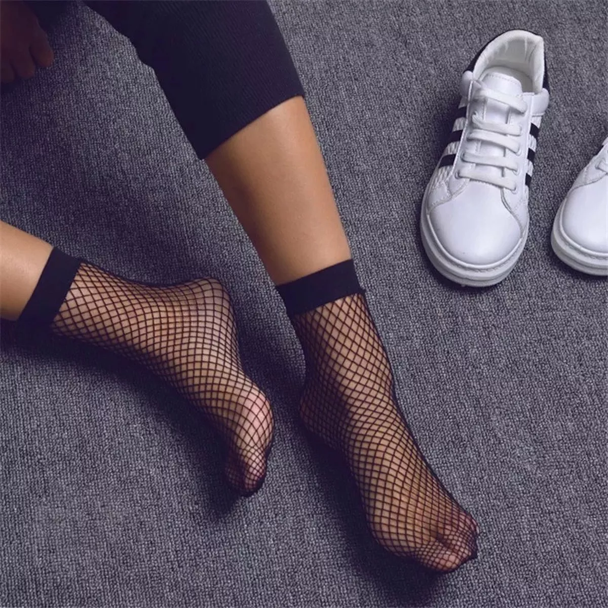 Fishnet socks for sexy women / Pair of nylon socks with medium and large  fine me