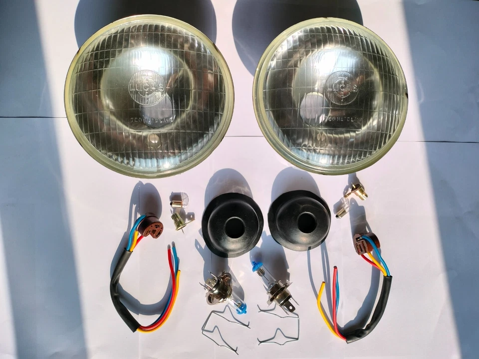 2 X Triumph Lucas Halogen Scheinwerfer Satz 7 inch Neu Rechts Drive Pilot Loch - Bild 4 von 4