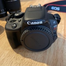Canon EOS Kiss X7 Double Zoom Kit with Wide Angle Single Focus Lens