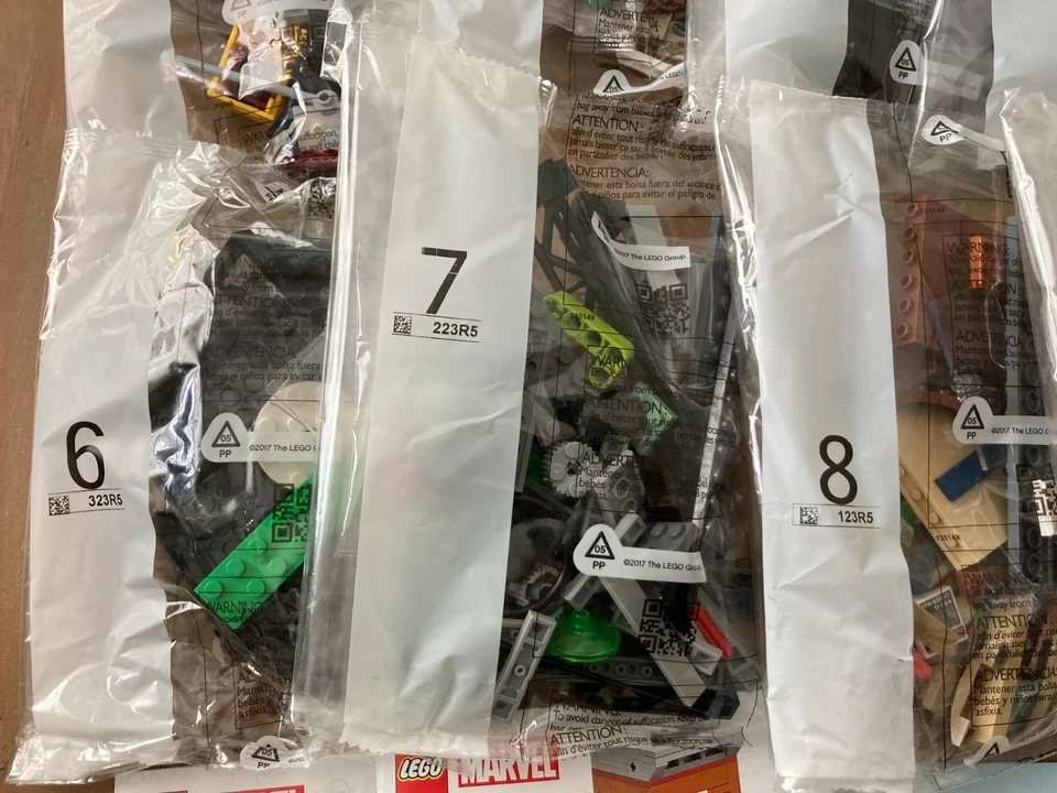 LEGO 76324 Marvel Spider-Man vs Oscorp - NO MINIFIGURES - Build Only! New! - Image 4 of 4